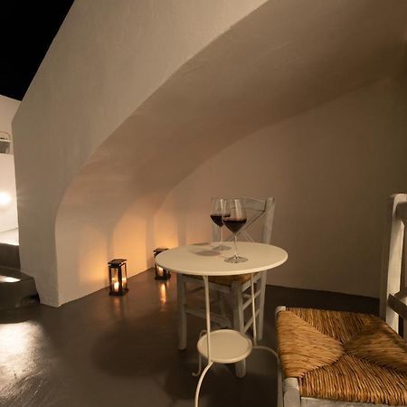 White Orchid Cave House & Studio Πύργος Εξωτερικό φωτογραφία